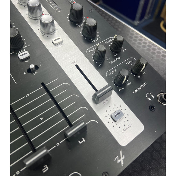 Ecler EVO 4 DJ Mixer with Dual Fader FX (Ex-Display)