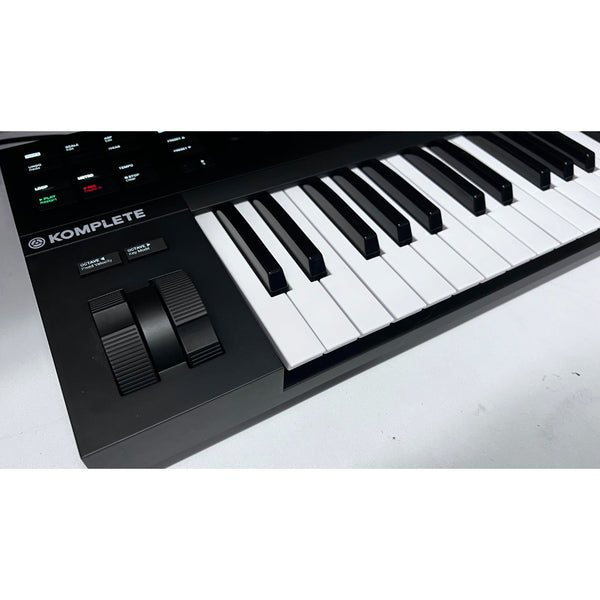 Native Instruments Komplete Kontrol A25 (B-Stock)